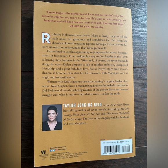 The Seven Husbands of Evelyn Hugo by Taylor Jenkins Reid. - Picture 2 of 2